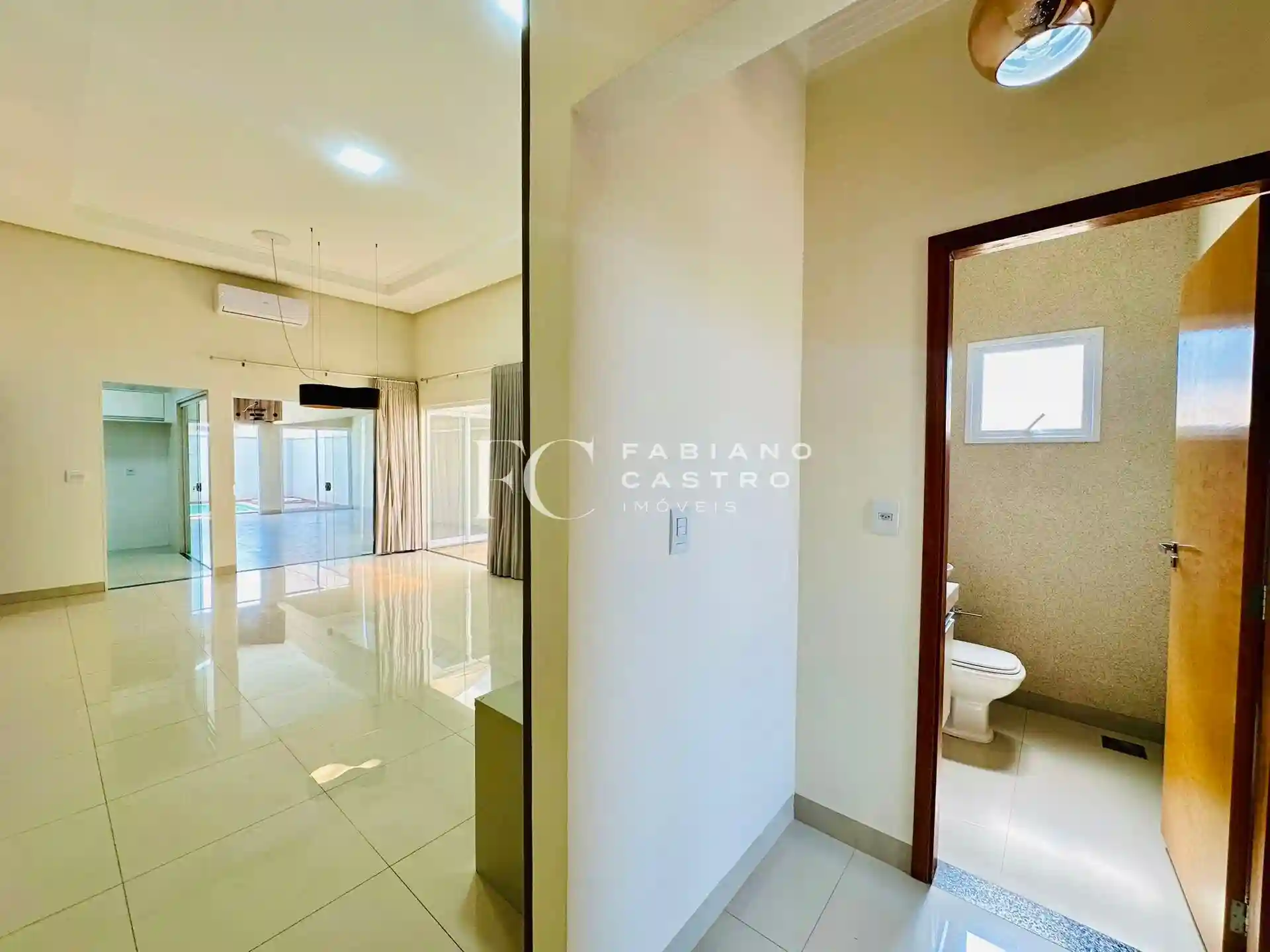 Casa de Condomínio com 3 quartos à venda, 200m² — foto 3 de 27