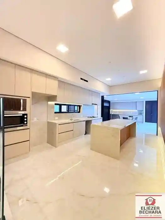 Casa de Condomínio com 3 quartos à venda, 190m² — foto 3 de 33