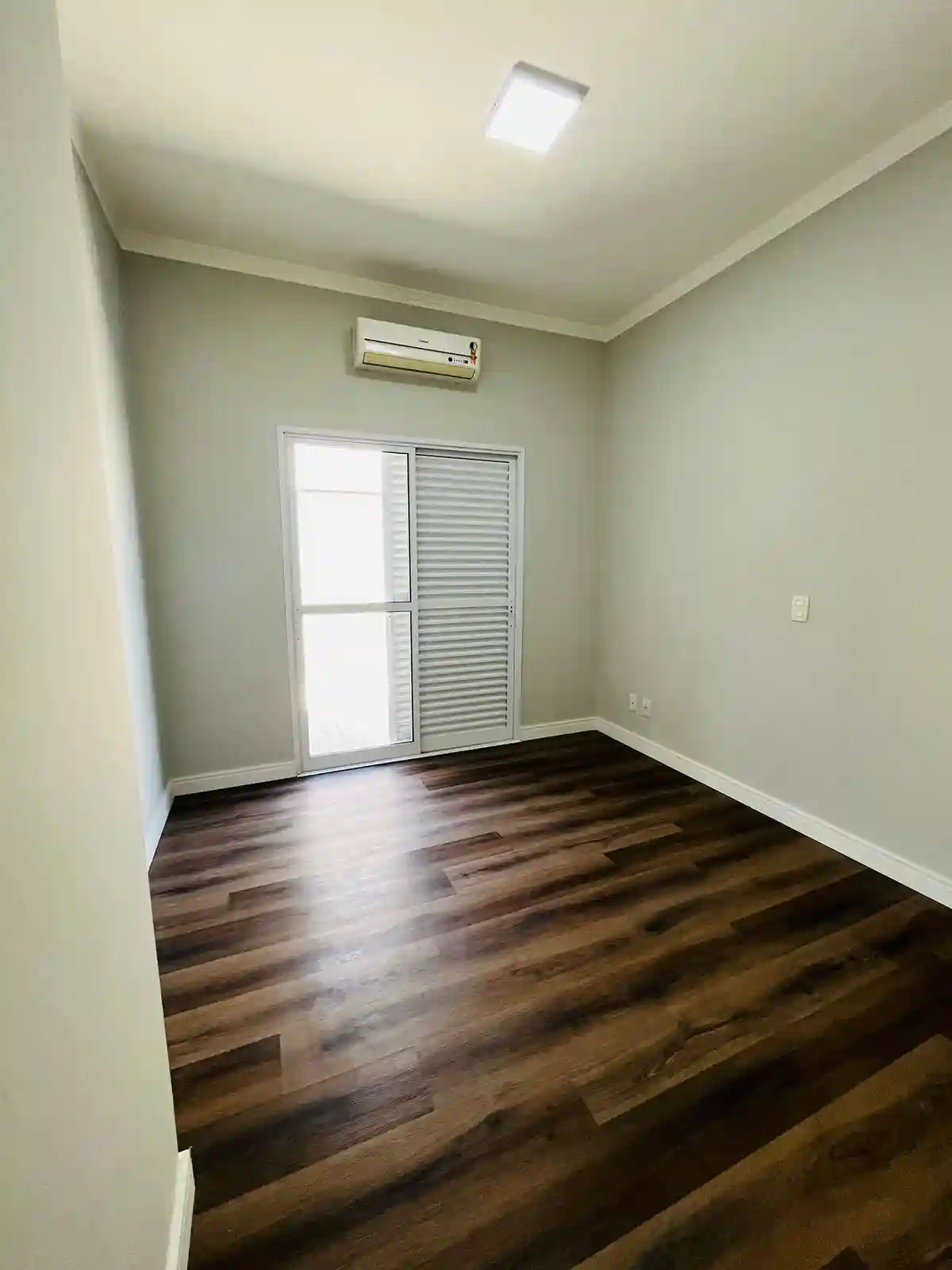 Casa de Condomínio com 3 quartos à venda, 180m² — foto 13 de 16