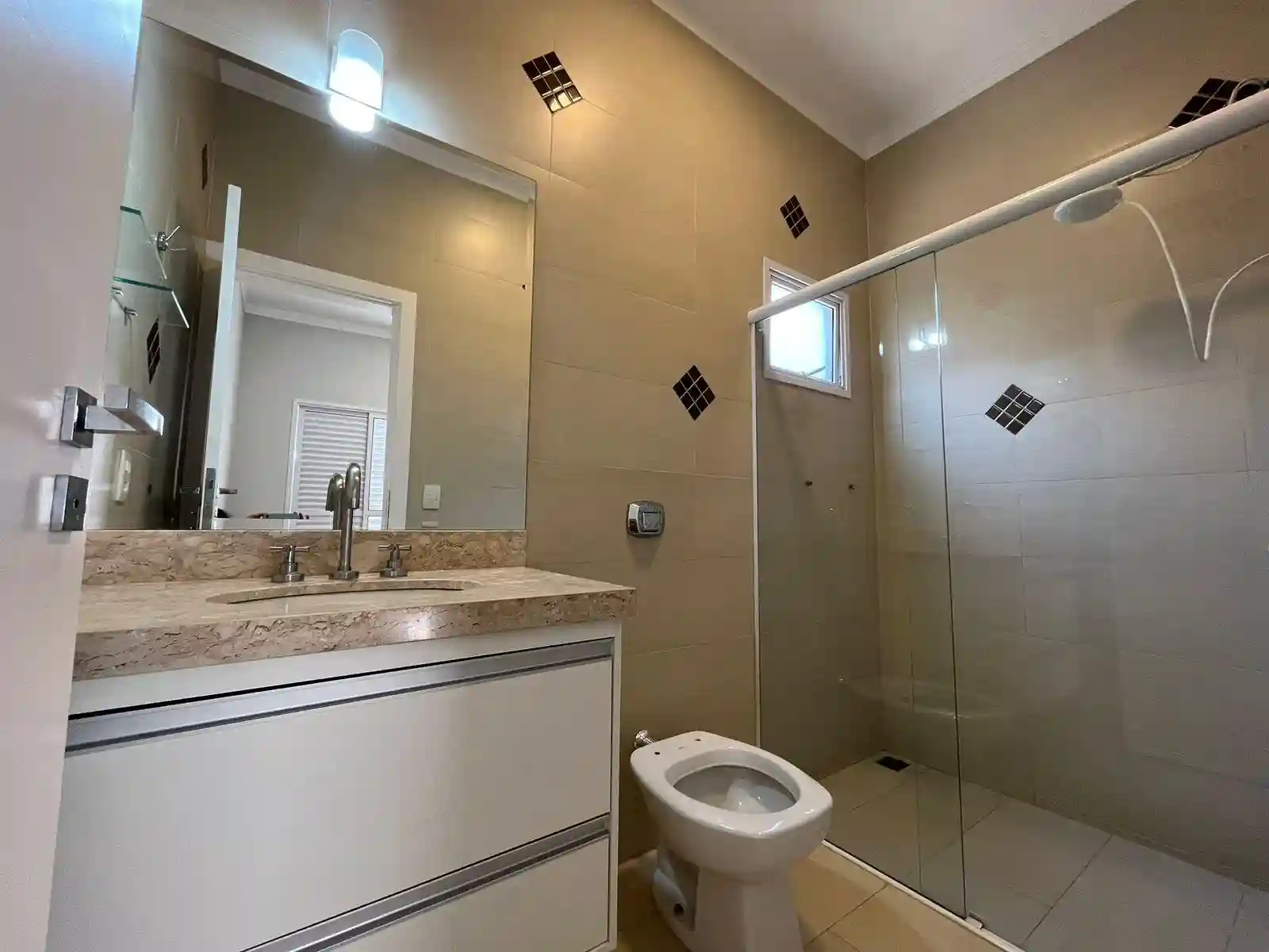 Casa de Condomínio com 3 quartos à venda, 180m² — foto 15 de 16
