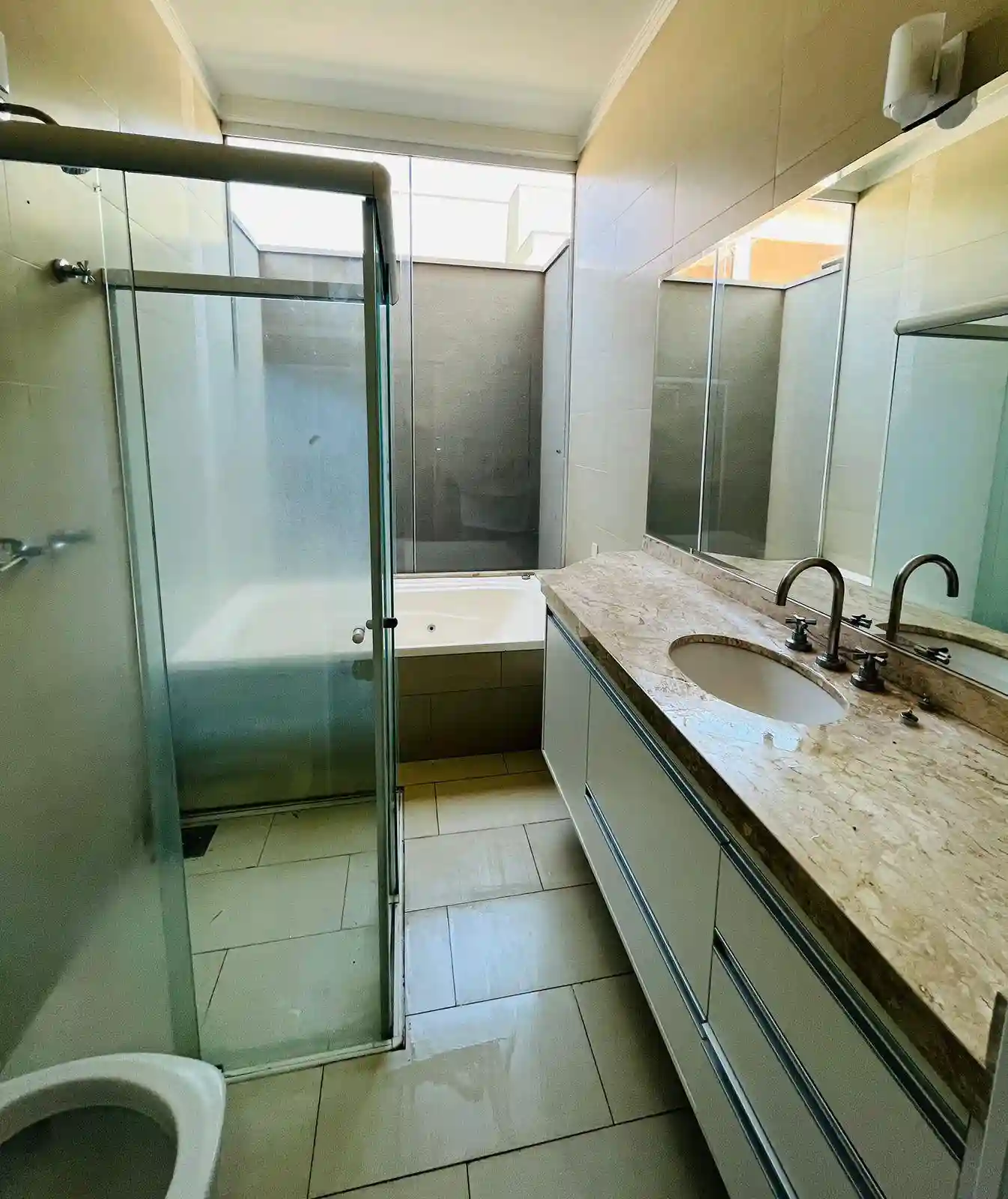 Casa de Condomínio com 3 quartos à venda, 180m² — foto 9 de 16