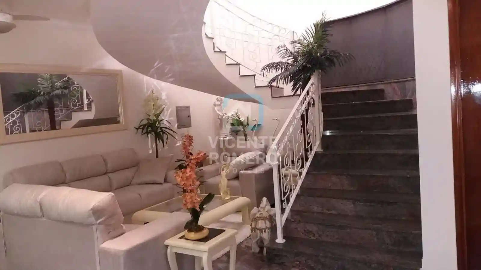 Casa de Condomínio com 5 quartos para aluguel, 460m² — foto 6 de 15