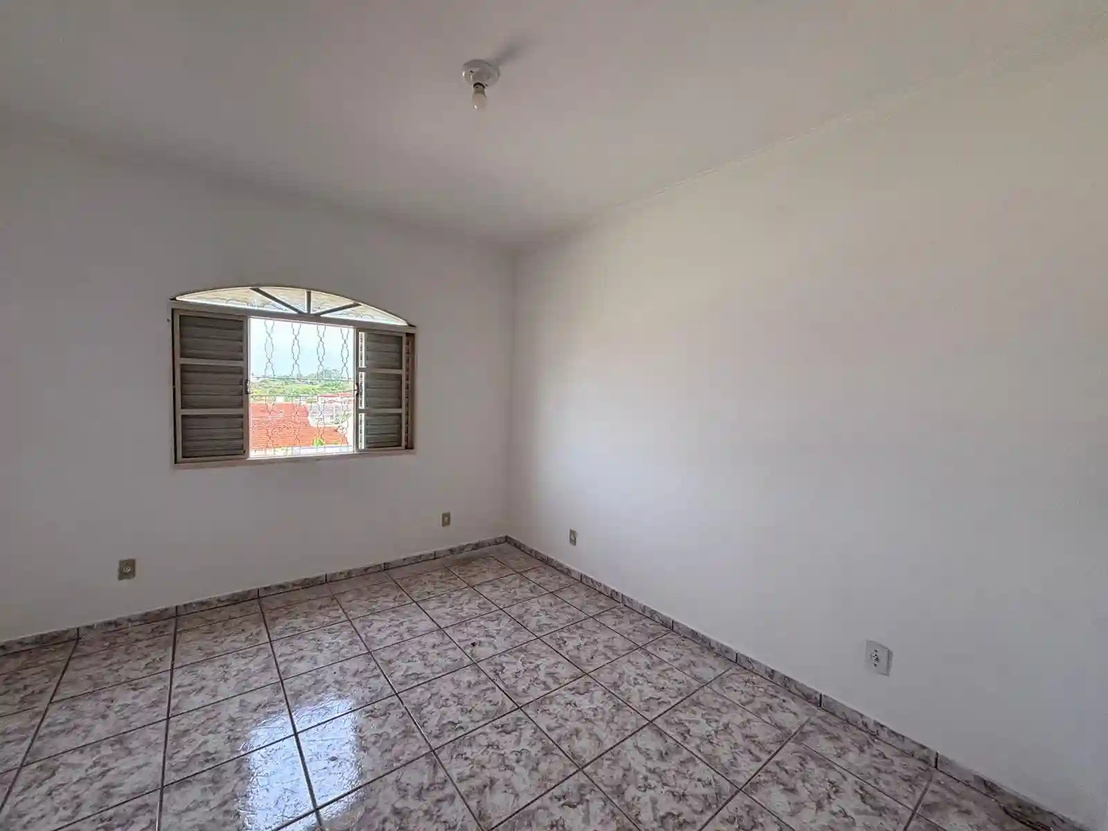 Casa com 3 quartos à venda, 201m² — foto 5 de 14