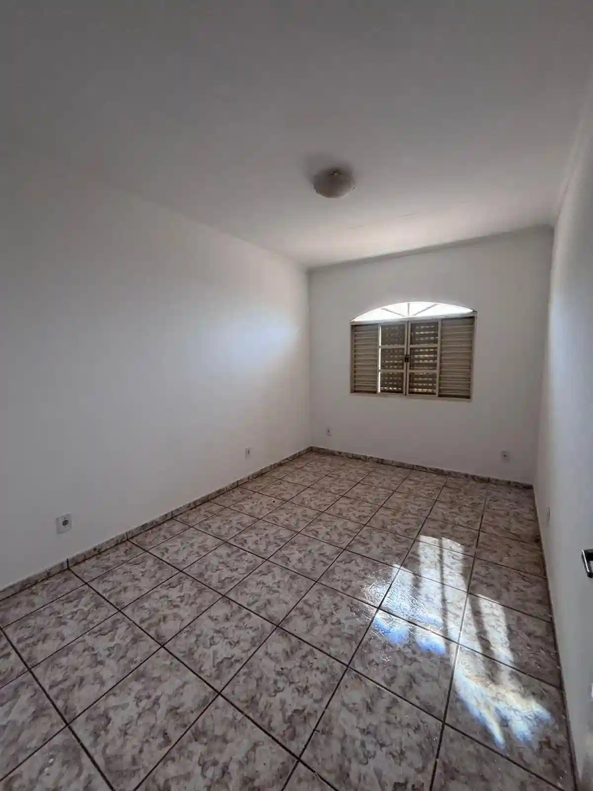 Casa com 3 quartos à venda, 201m² — foto 9 de 14