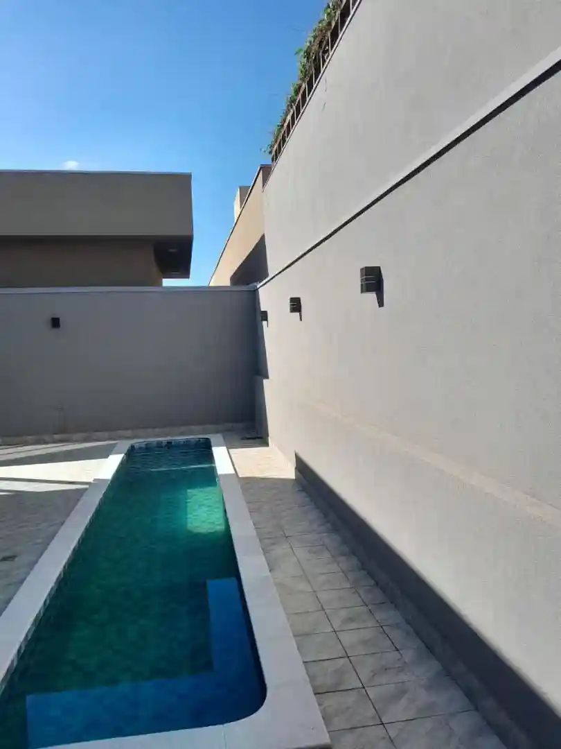 Casa de Condomínio com 3 quartos à venda, 400m² — foto 1 de 19