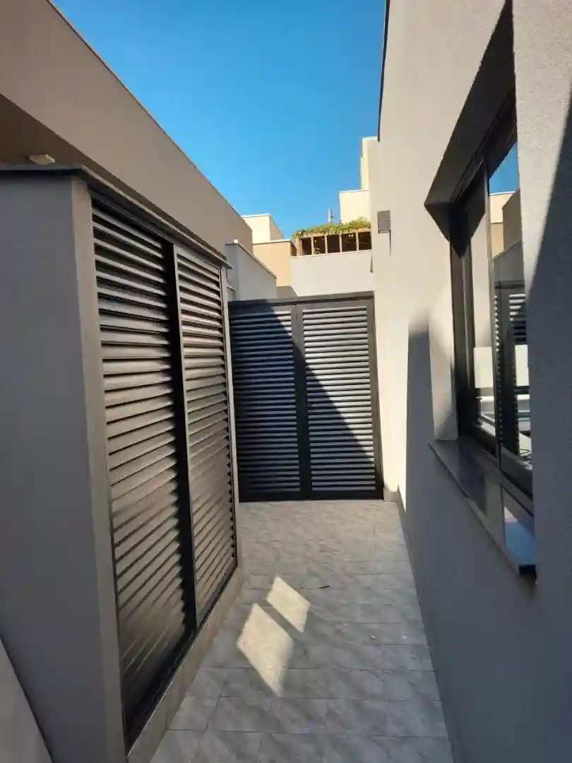 Casa de Condomínio com 3 quartos à venda, 400m² — foto 3 de 19