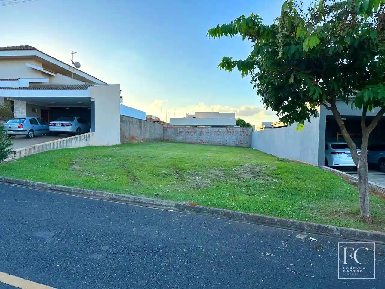 Terreno / Lote / Condomínio  à venda, 417m² — foto 2 de 5