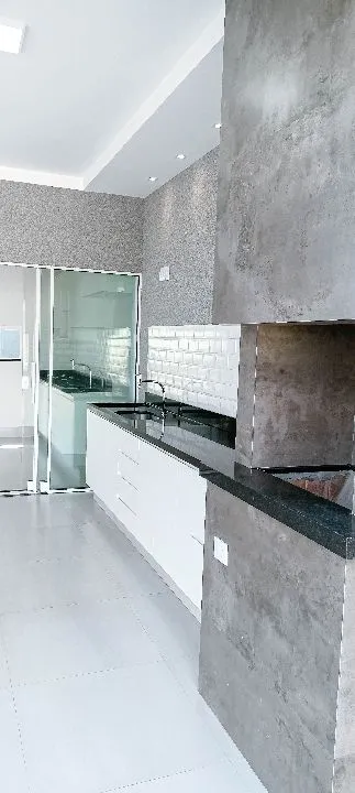Casa à venda — foto 7 de 10