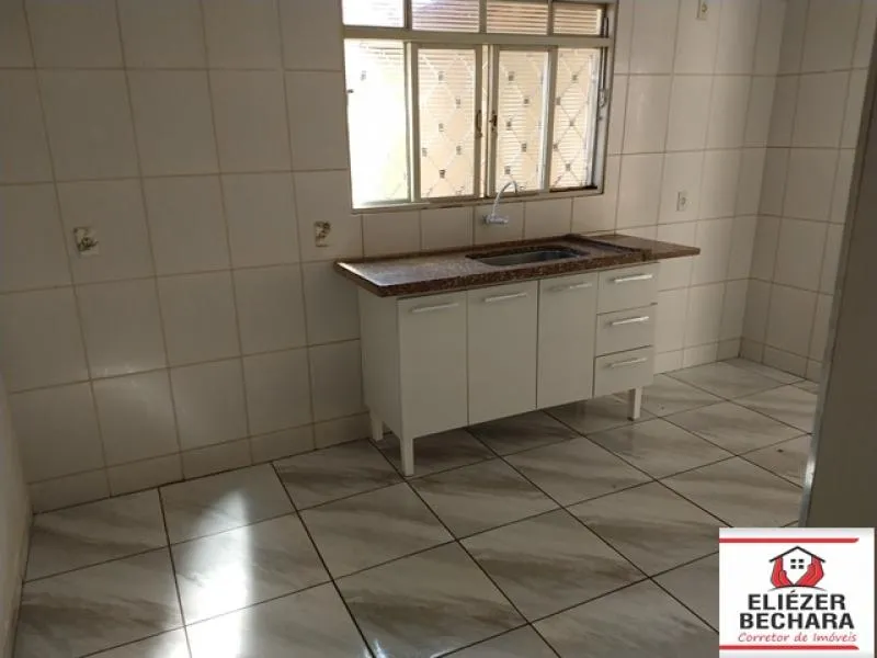 Casa à venda — foto 1 de 6