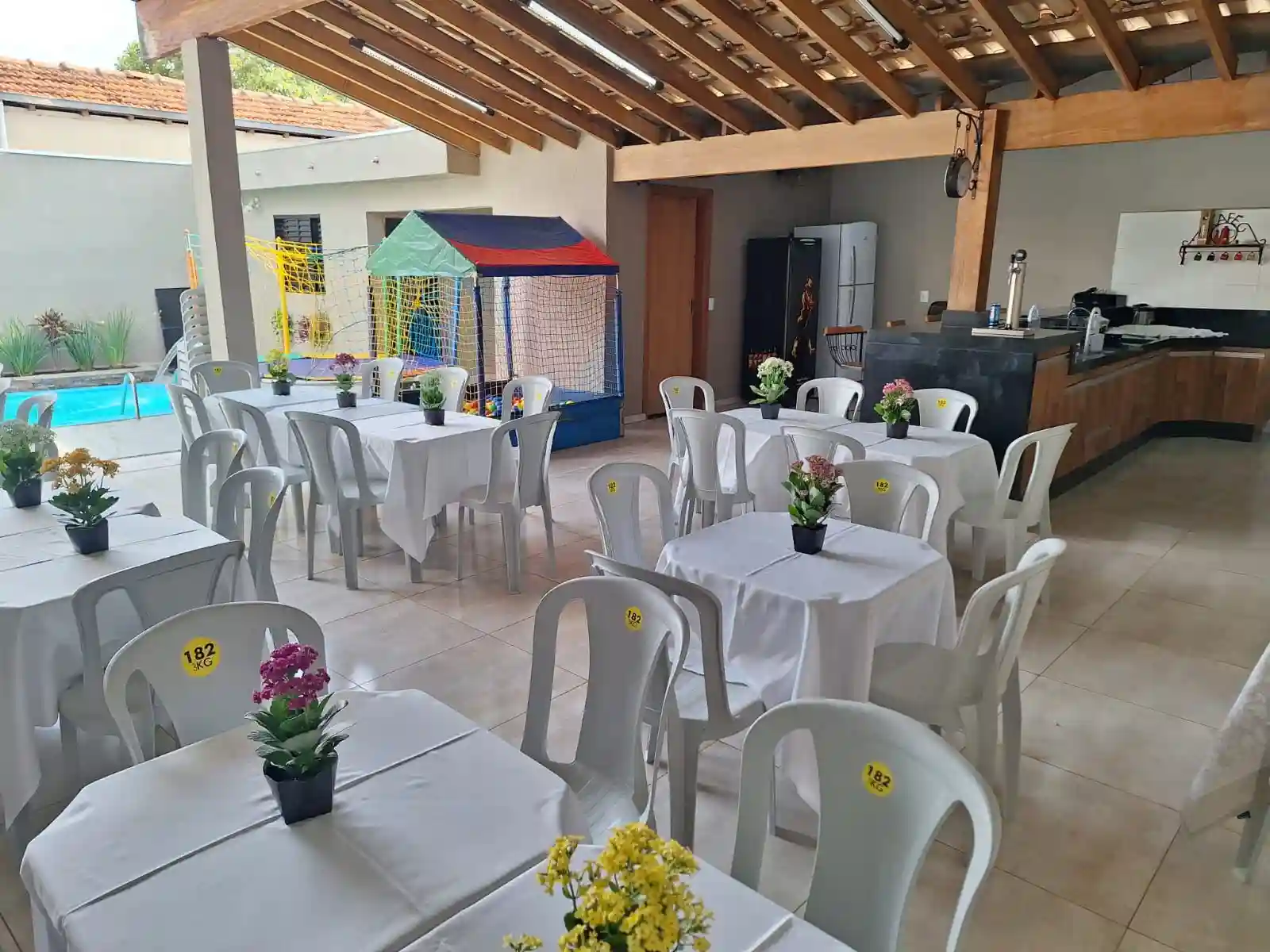 Casa com 3 quartos à venda, 360m² — foto 38 de 41