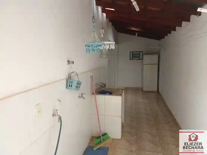 Casa com 3 quartos à venda, 150m² — foto 2 de 47
