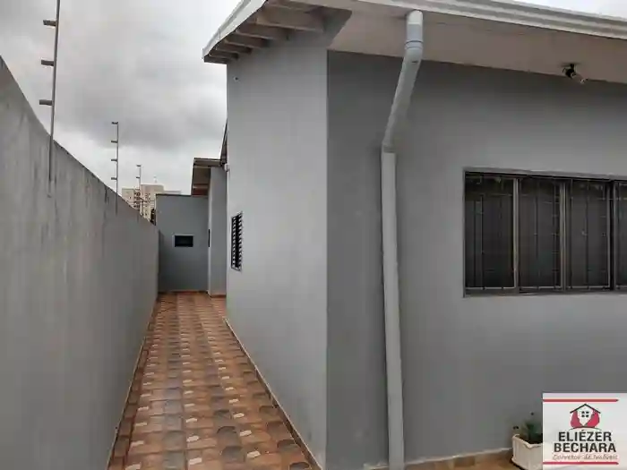 Casa com 3 quartos à venda, 150m² — foto 1 de 47