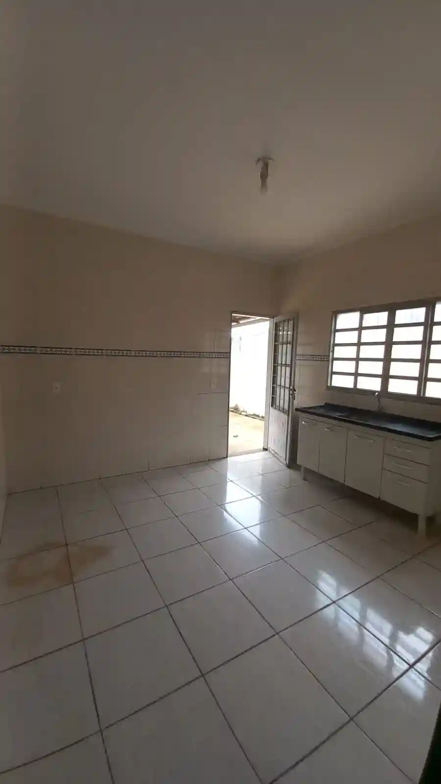 Casa com 2 quartos à venda, 200m² — foto 4 de 10