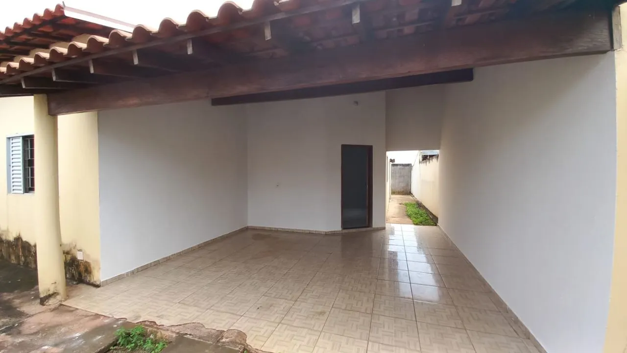 Casa com 2 quartos à venda, 200m² — foto 2 de 10