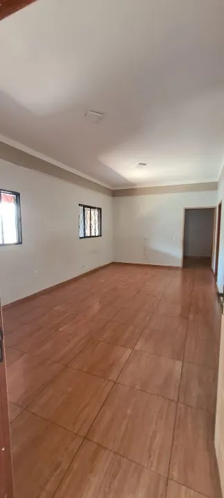 Casa com 3 quartos à venda, 200m² — foto 8 de 12