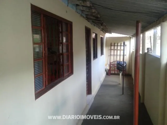 Casa à venda — foto 2 de 2
