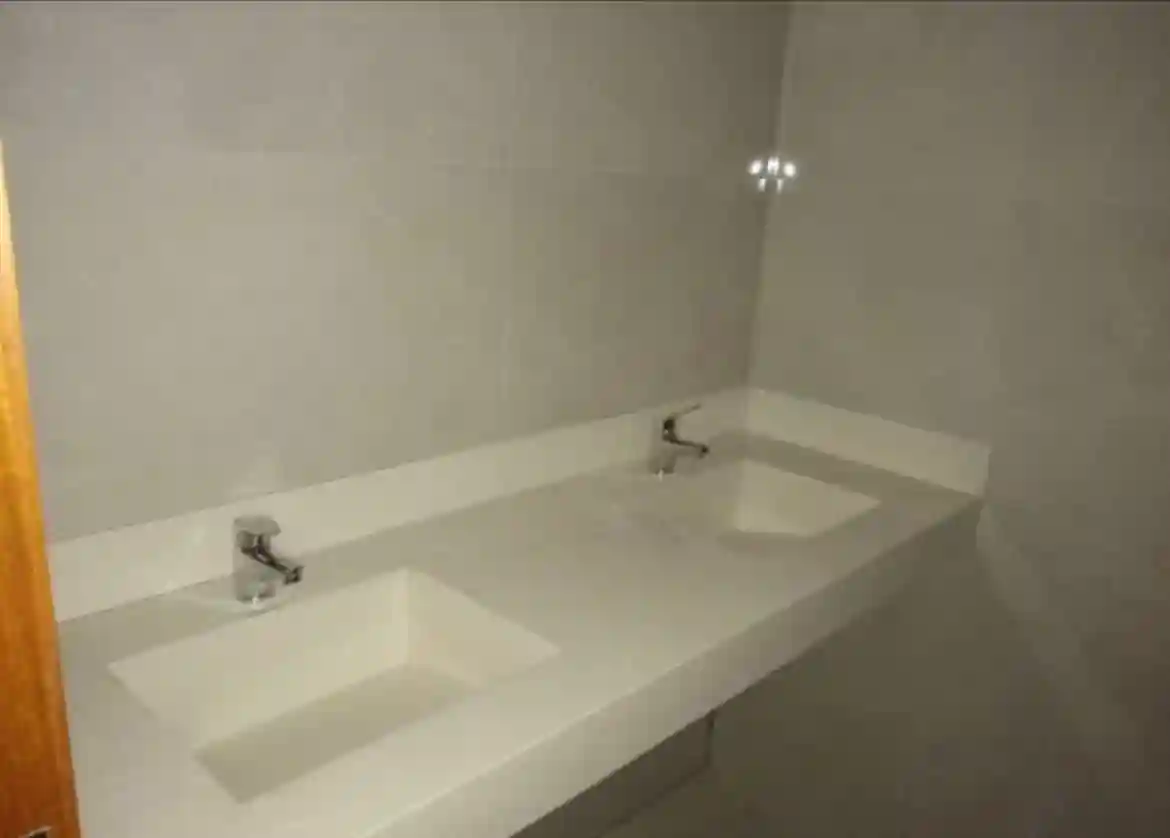 Casa de Condomínio com 3 quartos à venda, 200m² — foto 9 de 15