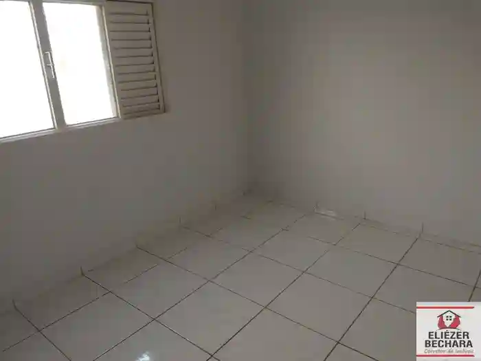 Casa à venda — foto 13 de 32