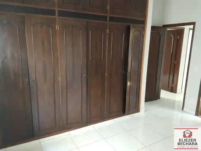 Casa à venda — foto 17 de 32