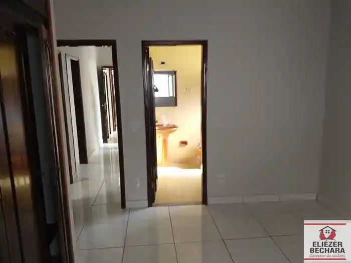 Casa à venda — foto 18 de 32