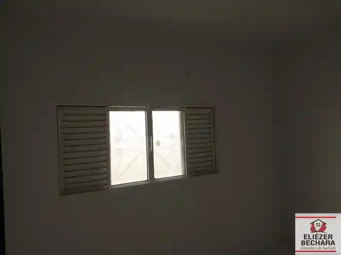 Casa à venda — foto 12 de 32