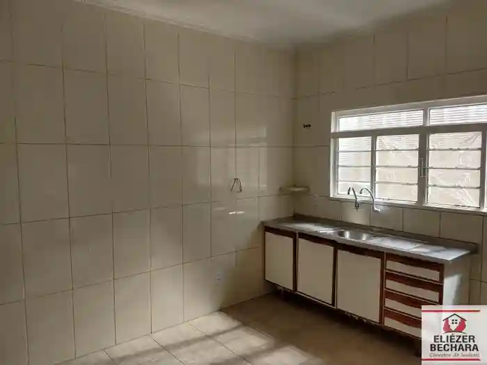 Casa à venda — foto 2 de 32
