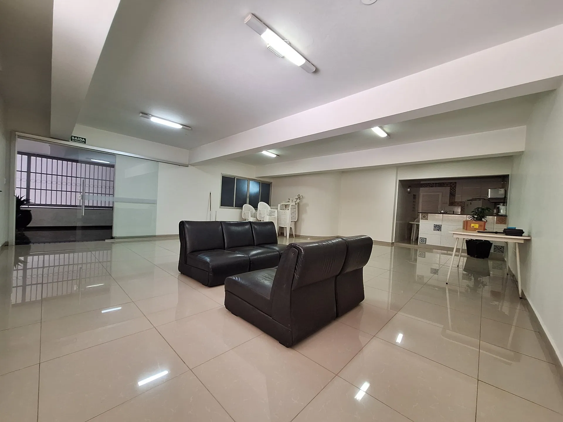 Apartamento com 3 quartos à venda, 110m² — foto 2 de 22