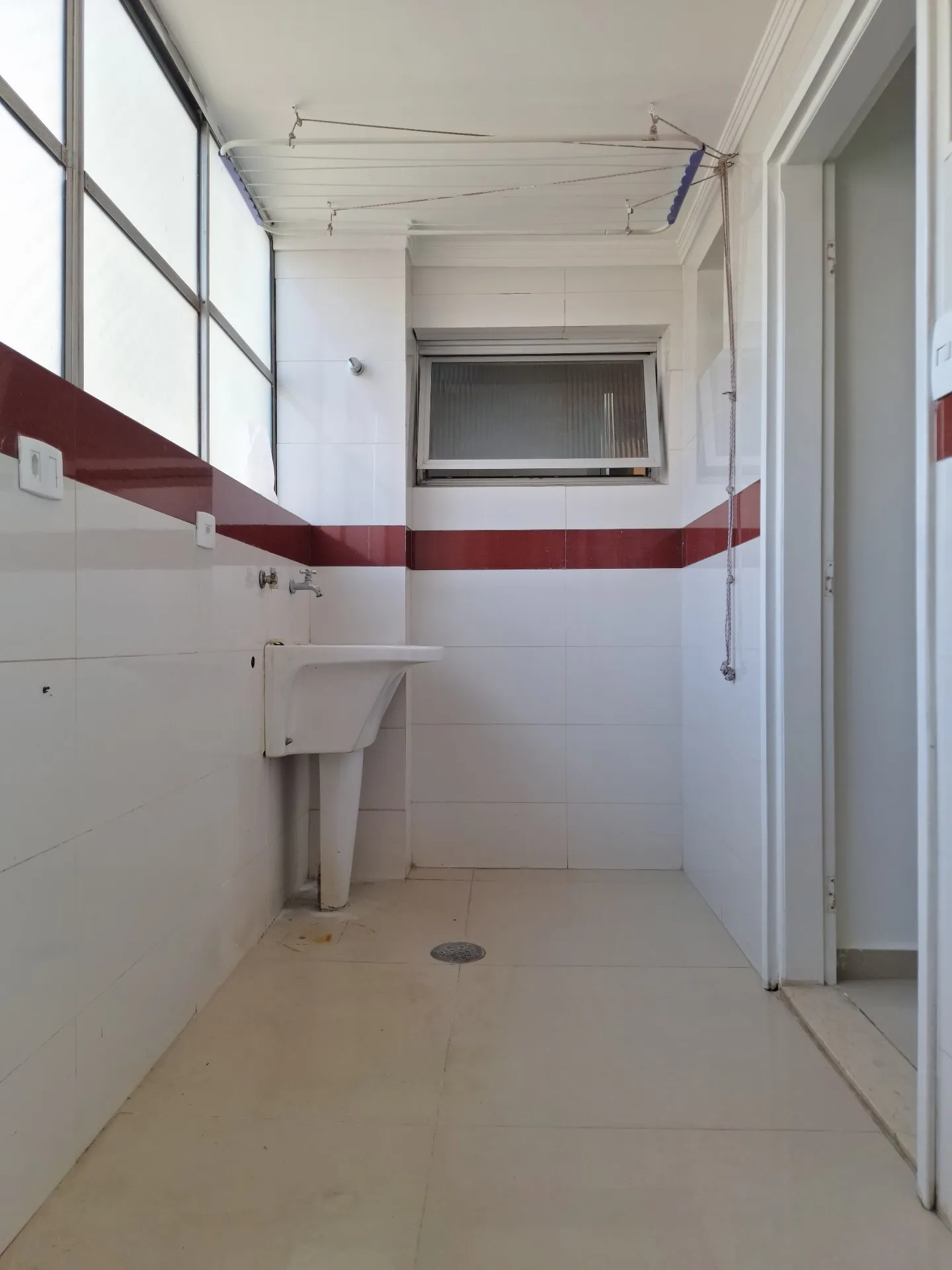 Apartamento com 3 quartos à venda, 110m² — foto 18 de 22
