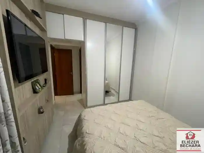 Apartamento com 2 quartos à venda, 75m² — foto 16 de 17