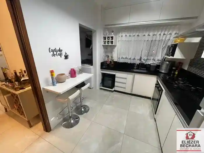 Apartamento com 2 quartos à venda, 75m² — foto 8 de 17
