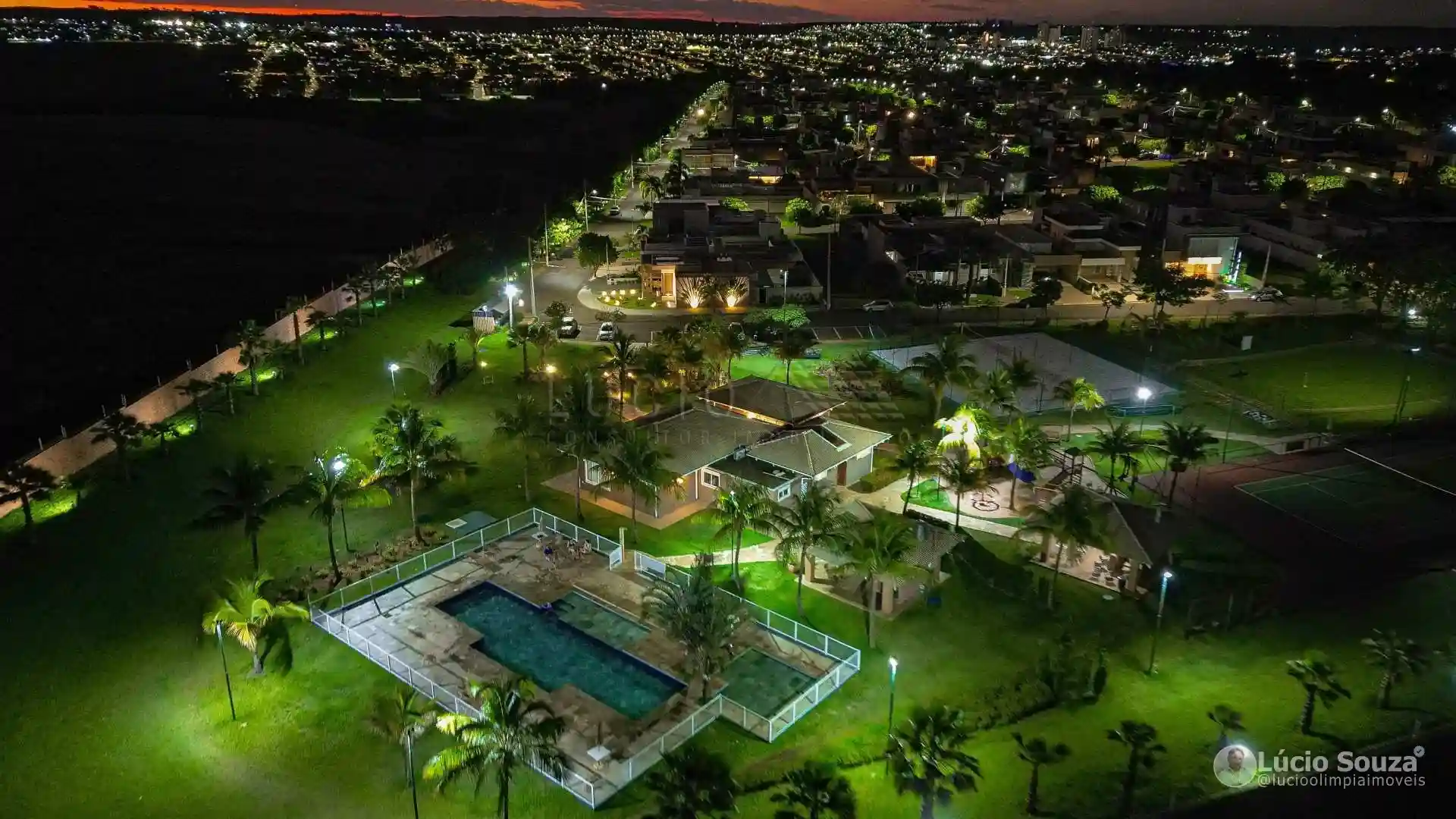 Casa de Condomínio com 3 quartos à venda, 475m² — foto 4 de 18