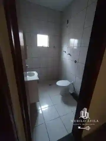 Casa com 2 quartos à venda, 200m² — foto 2 de 6