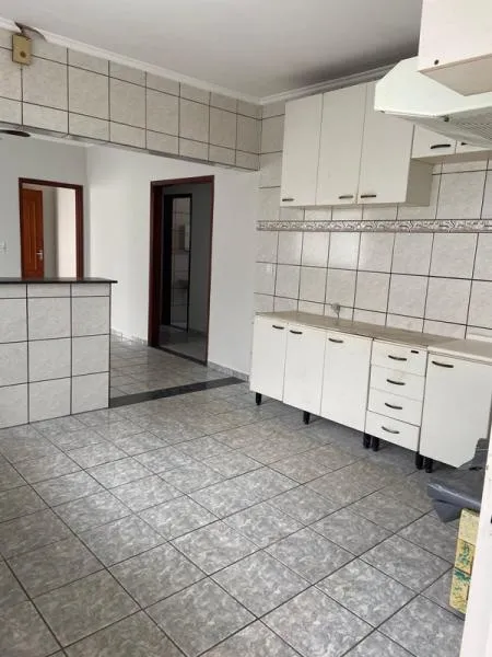 Casa à venda — foto 3 de 6