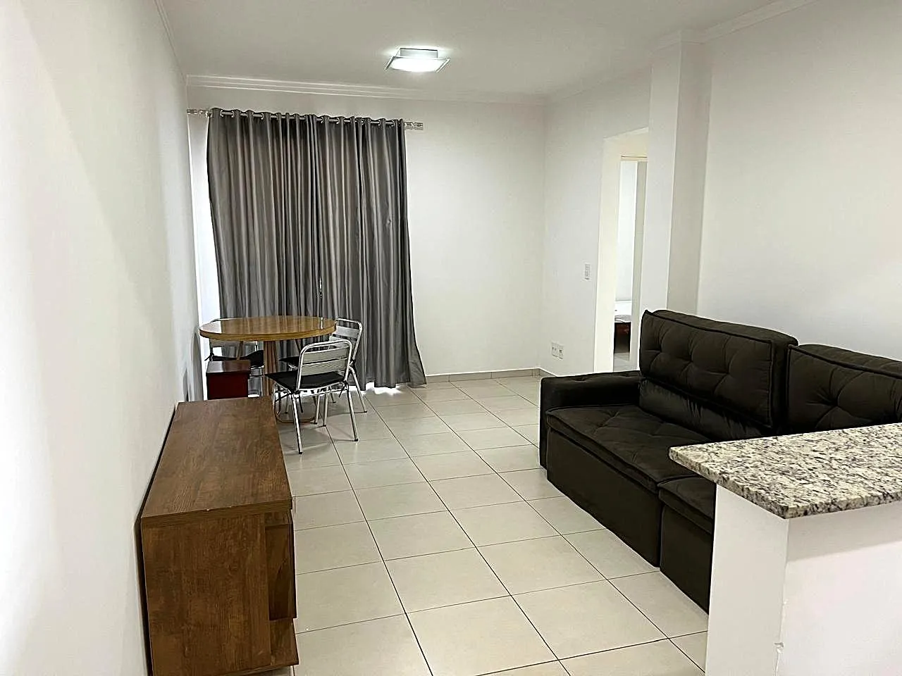 Apartamento com 2 quartos para aluguel, 70m² — foto 3 de 15