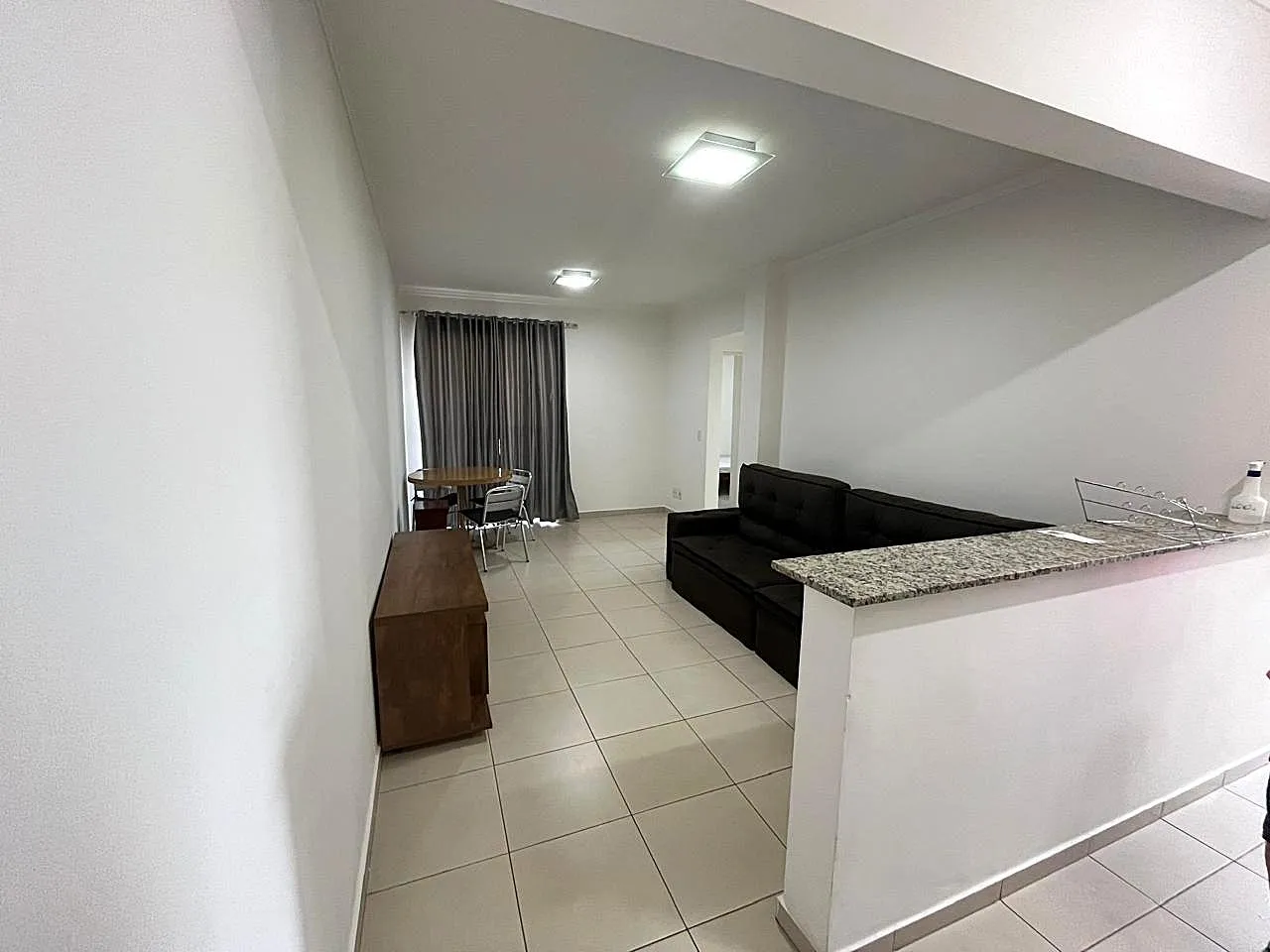 Apartamento com 2 quartos para aluguel, 70m² — foto 2 de 15