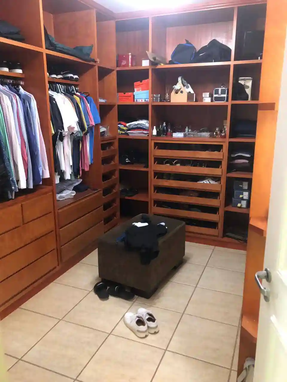 Casa com 3 quartos à venda, 300m² — foto 10 de 18