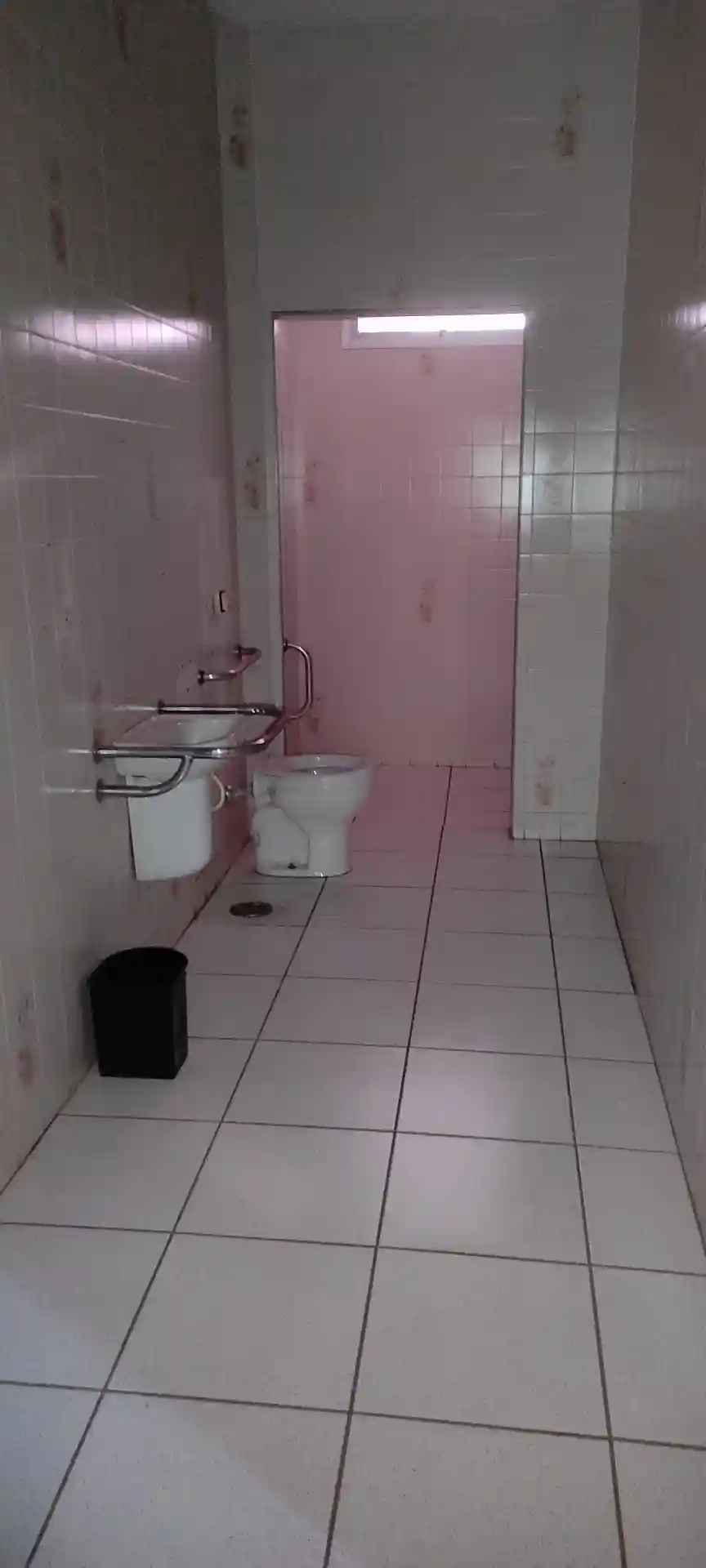 Imóvel Comercial com 13 quartos para aluguel, 2100m² — foto 18 de 24
