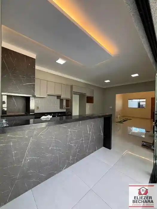 Casa com 3 quartos à venda, 120m² — foto 1 de 24