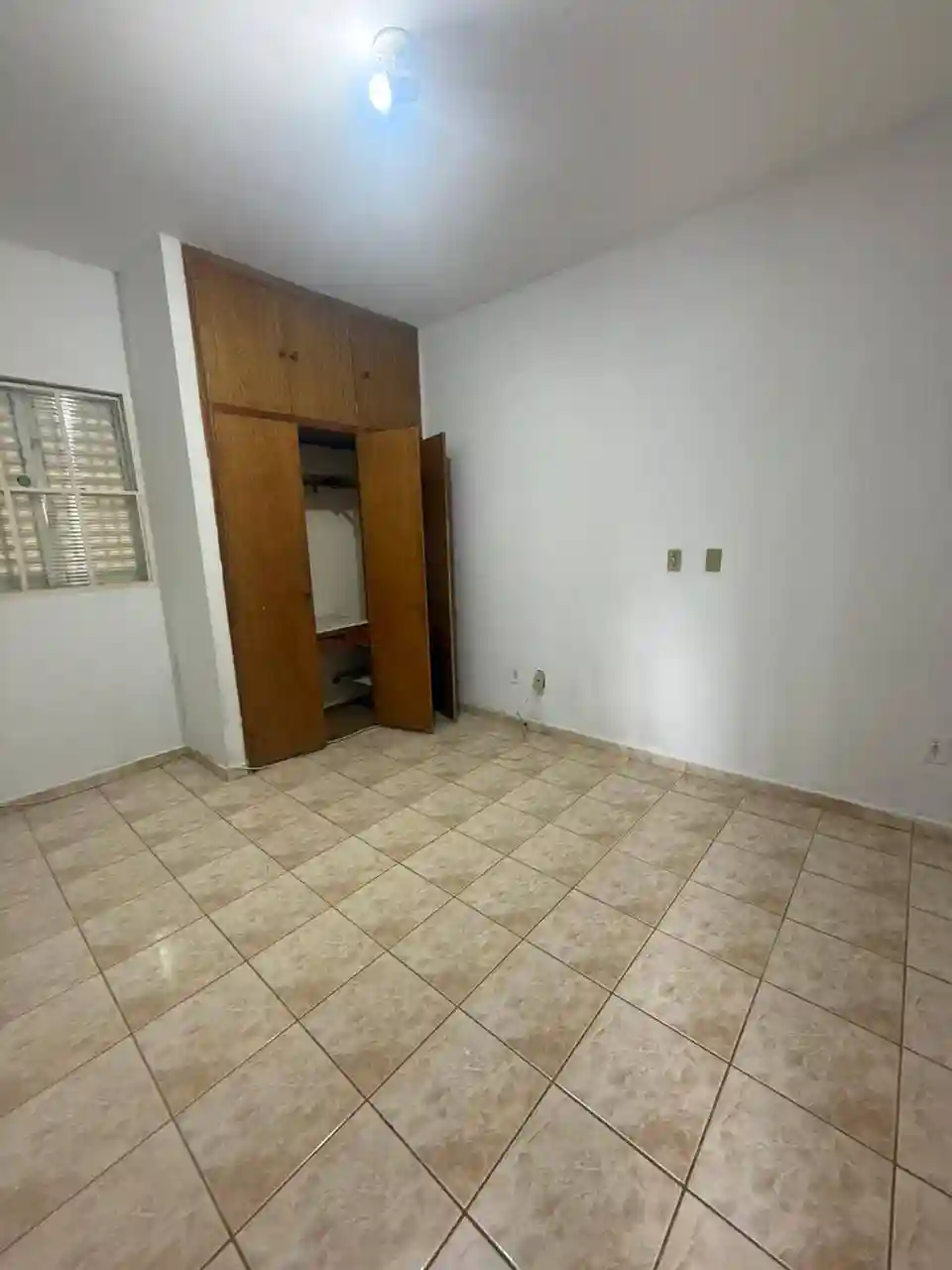 Apartamento com 2 quartos para aluguel, 70m² — foto 6 de 8