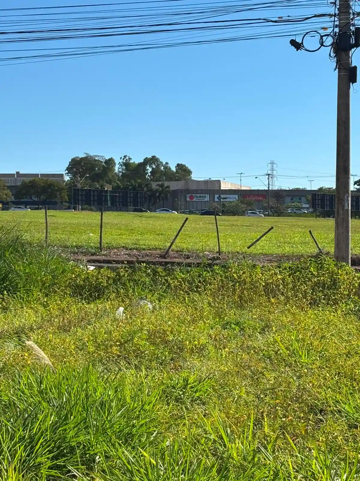 Terreno / Lote / Condomínio  à venda, 450m² — foto 6 de 6