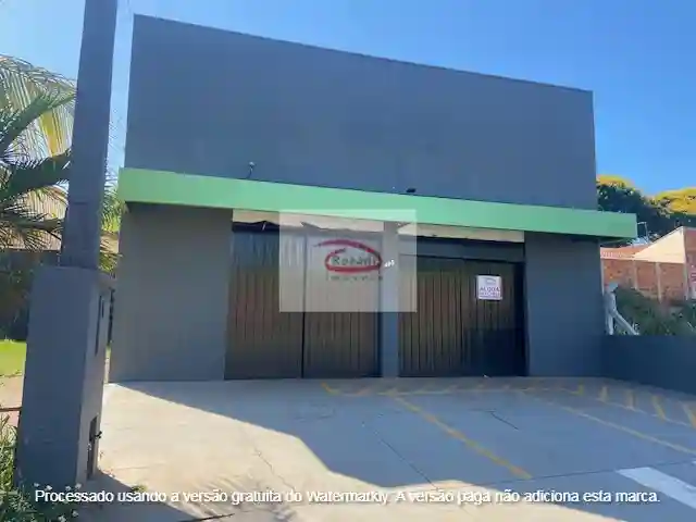 Galpão / Depósito / Armazém  para aluguel, 130m² — foto 1 de 7