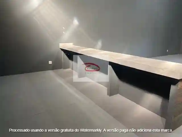 Galpão / Depósito / Armazém  para aluguel, 130m² — foto 6 de 7