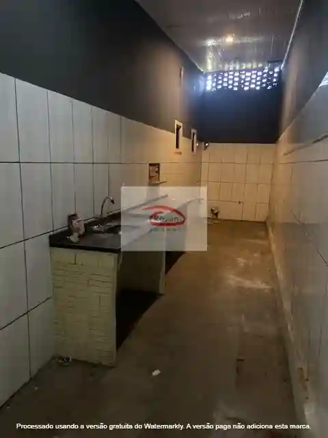 Galpão / Depósito / Armazém  para aluguel, 130m² — foto 7 de 7