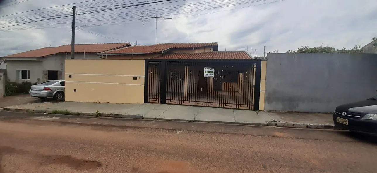Casa com 3 quartos para aluguel, 190m² — foto 1 de 17