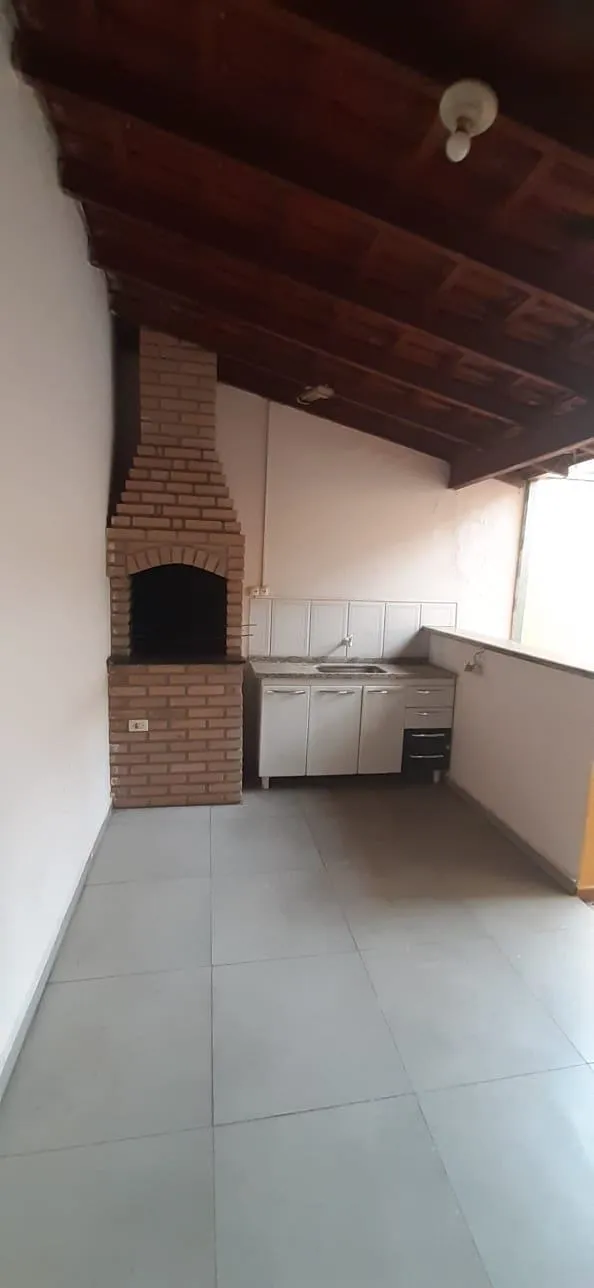 Casa com 3 quartos para aluguel, 190m² — foto 16 de 17