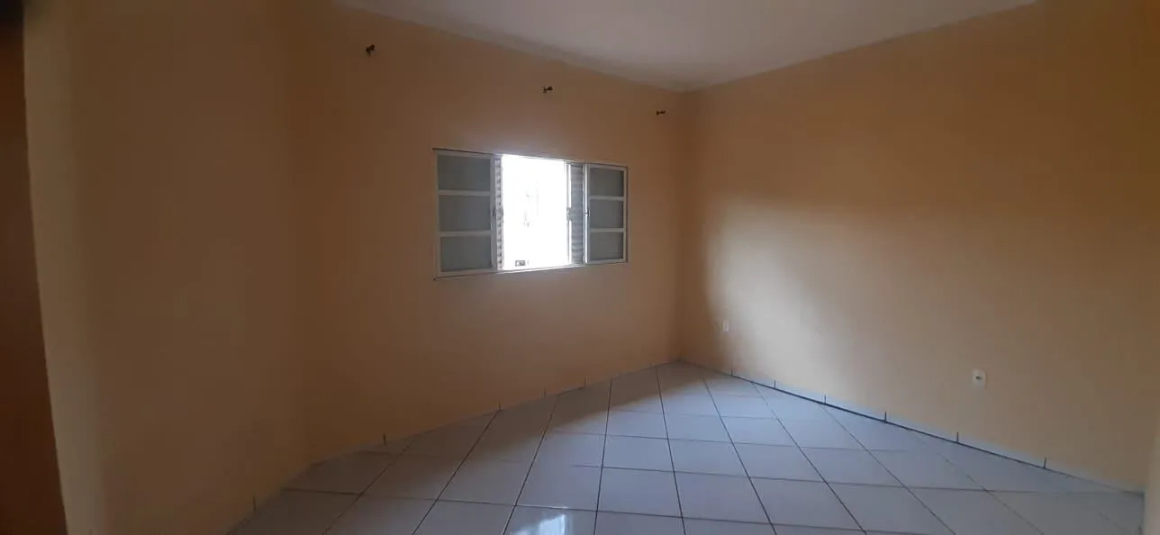 Casa com 3 quartos para aluguel, 190m² — foto 7 de 17