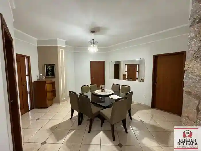 Casa com 3 quartos à venda, 220m² — foto 12 de 14
