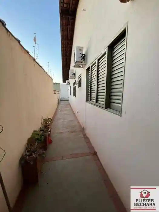 Casa com 3 quartos à venda, 220m² — foto 7 de 14