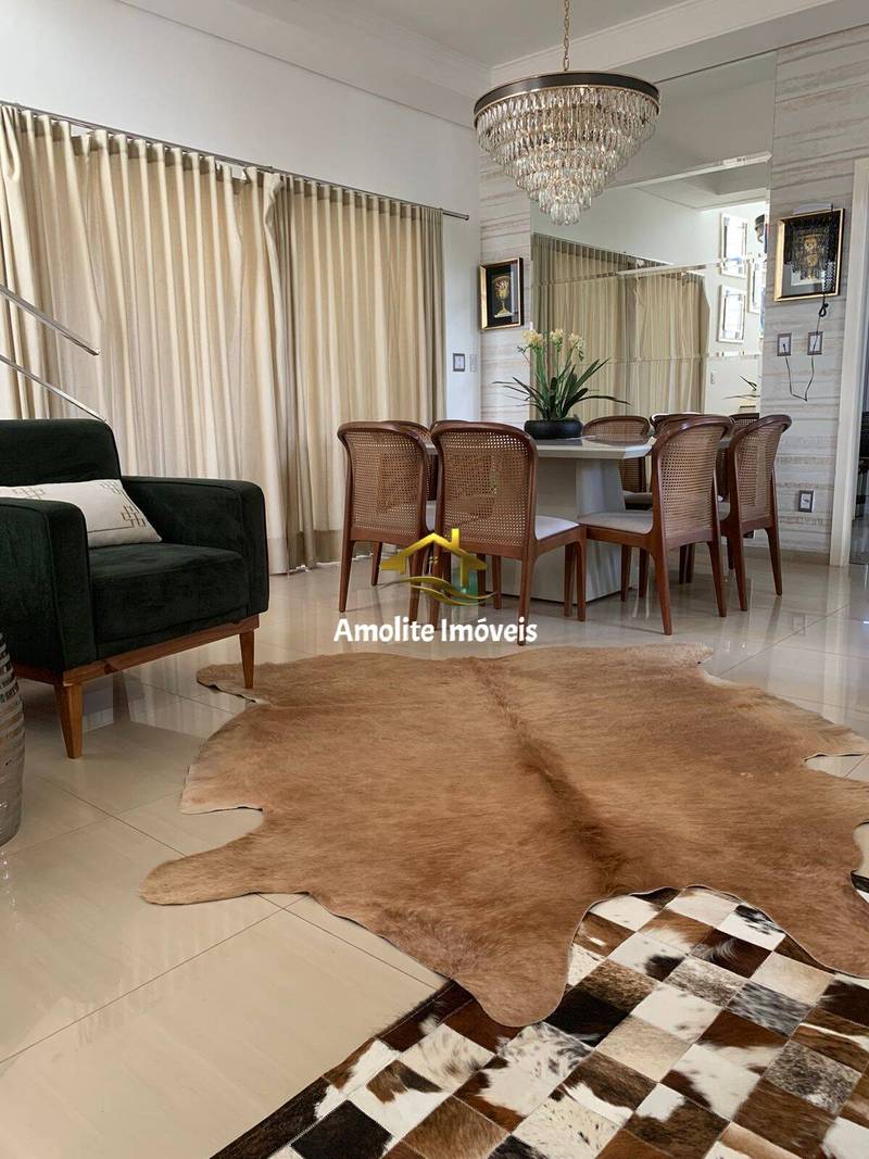Casa de Condomínio com 3 quartos à venda, 355m² — foto 2 de 10