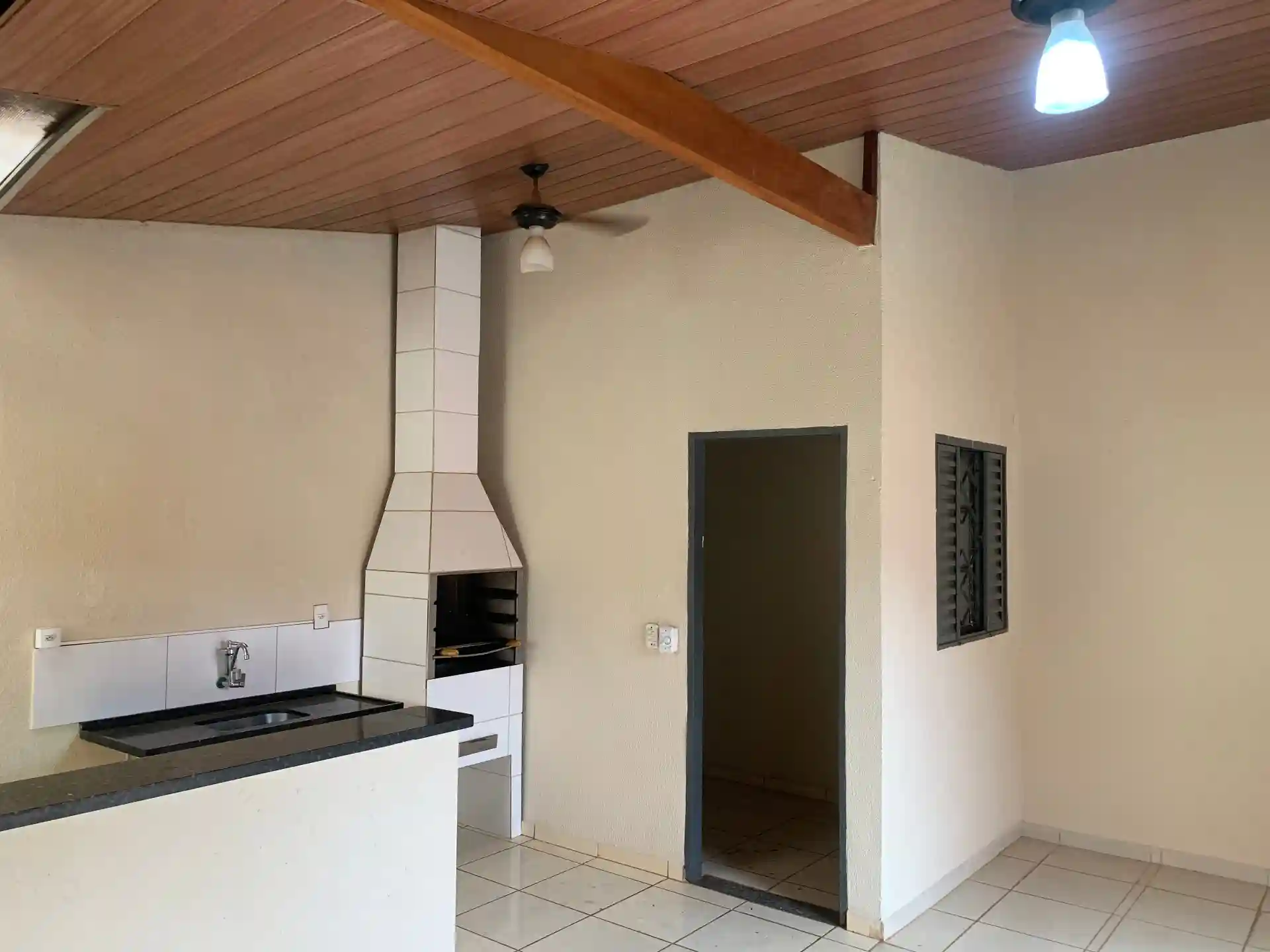 Casa com 3 quartos à venda, 100m² — foto 31 de 32